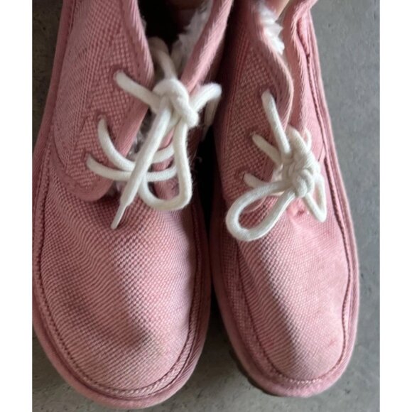 UGG WOMEN’S 1119597 Neumal boots Lace Red White Women’s Sz 7 Boots Booties - Picture 5 of 13